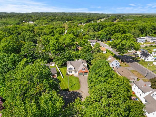 95 Maryland Ave, Lowell, MA 01851