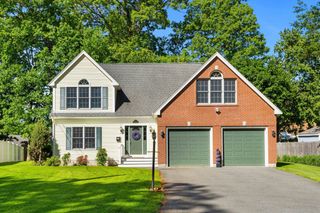 95 Maryland Ave, Lowell, MA 01851