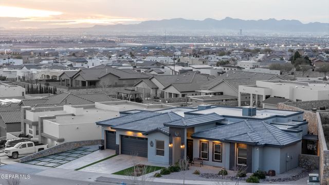 12297 Clifton Hill Road, El Paso, TX 79928