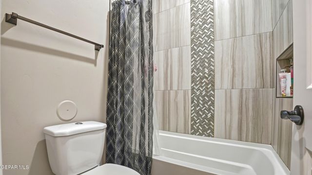 12297 Clifton Hill Road, El Paso, TX 79928