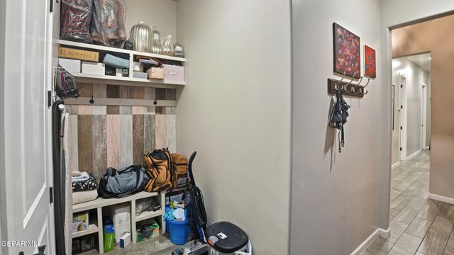 12297 Clifton Hill Road, El Paso, TX 79928