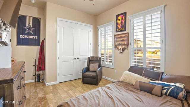 12297 Clifton Hill Road, El Paso, TX 79928