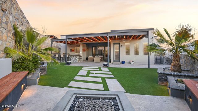 12297 Clifton Hill Road, El Paso, TX 79928