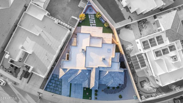 12297 Clifton Hill Road, El Paso, TX 79928