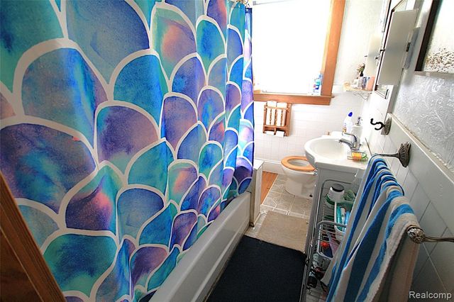 2447 Schaefer Street, Saginaw, MI 48602