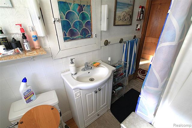 2447 Schaefer Street, Saginaw, MI 48602