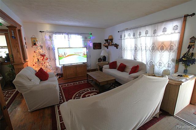 2447 Schaefer Street, Saginaw, MI 48602