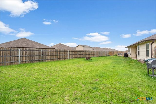 1000 Velvet Court, Troy, TX 76579