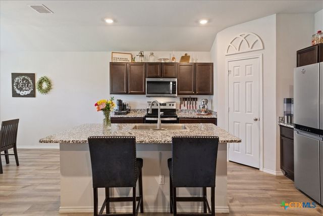 1000 Velvet Court, Troy, TX 76579