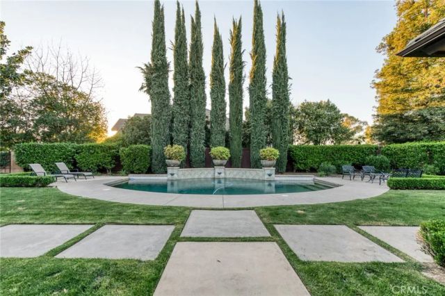 3350 E Via Montiano, Clovis, CA 93619