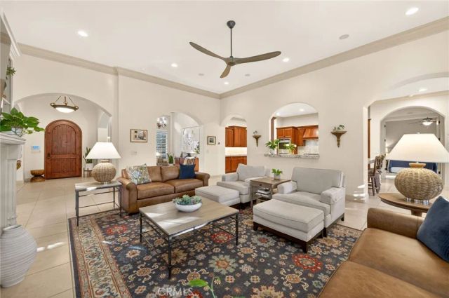 3350 E Via Montiano, Clovis, CA 93619