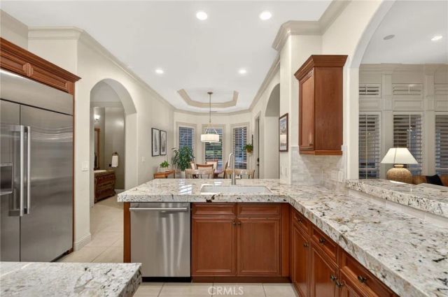 3350 E Via Montiano, Clovis, CA 93619