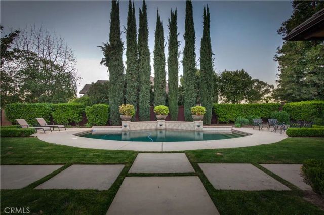 3350 E Via Montiano, Clovis, CA 93619