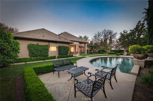 3350 E Via Montiano, Clovis, CA 93619
