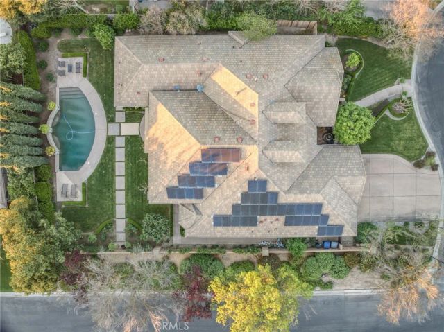 3350 E Via Montiano, Clovis, CA 93619