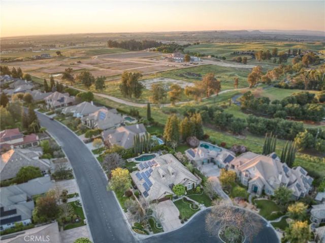 3350 E Via Montiano, Clovis, CA 93619