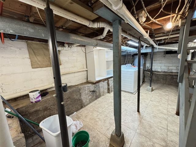 2104 Grand Avenue, Muscatine, IA 52761