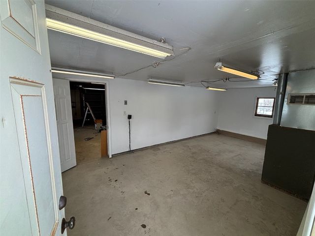 2104 Grand Avenue, Muscatine, IA 52761