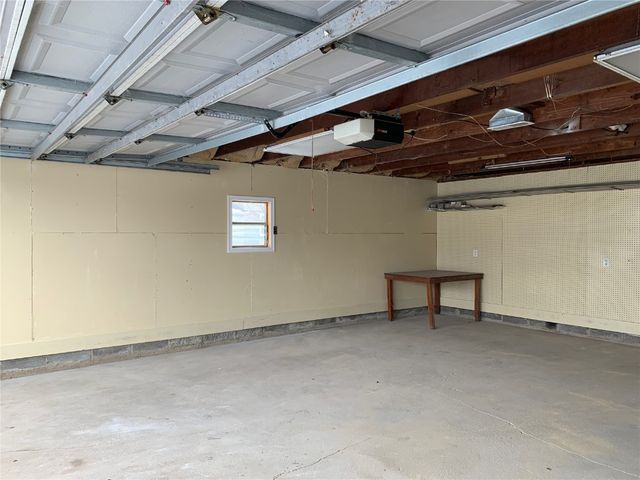 2104 Grand Avenue, Muscatine, IA 52761