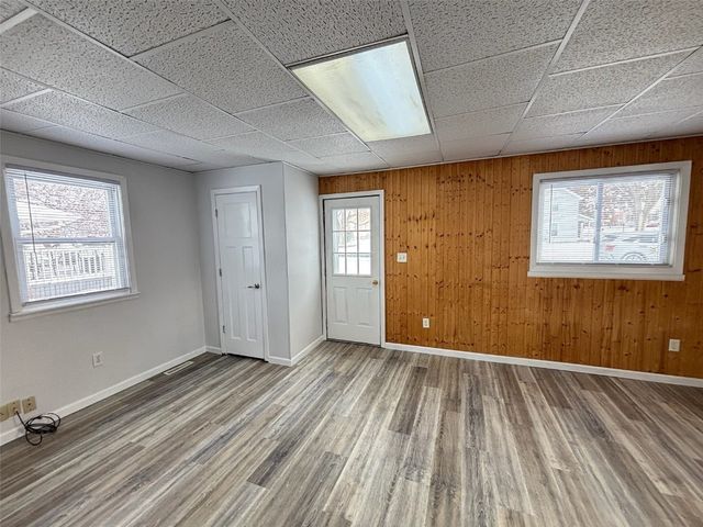 2104 Grand Avenue, Muscatine, IA 52761