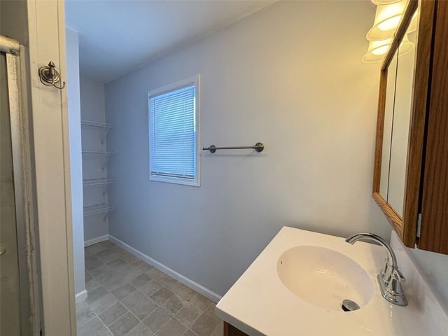 2104 Grand Avenue, Muscatine, IA 52761