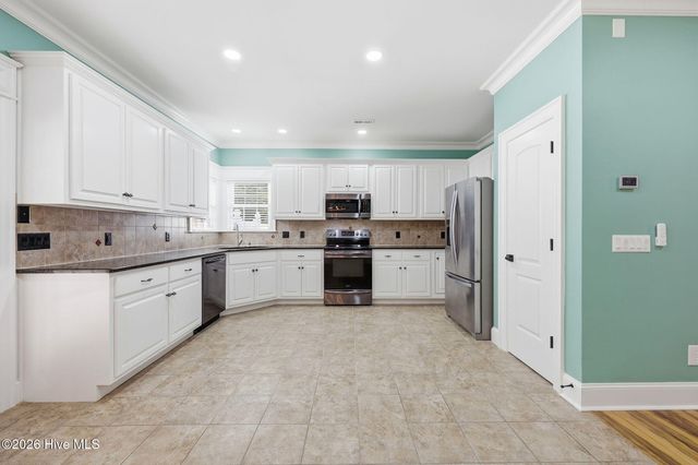 3948 Ashcroft Drive, Winterville, NC 28590