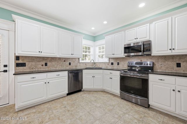 3948 Ashcroft Drive, Winterville, NC 28590