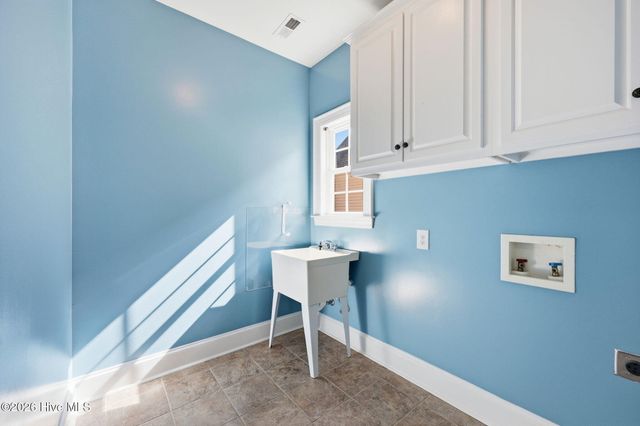 3948 Ashcroft Drive, Winterville, NC 28590