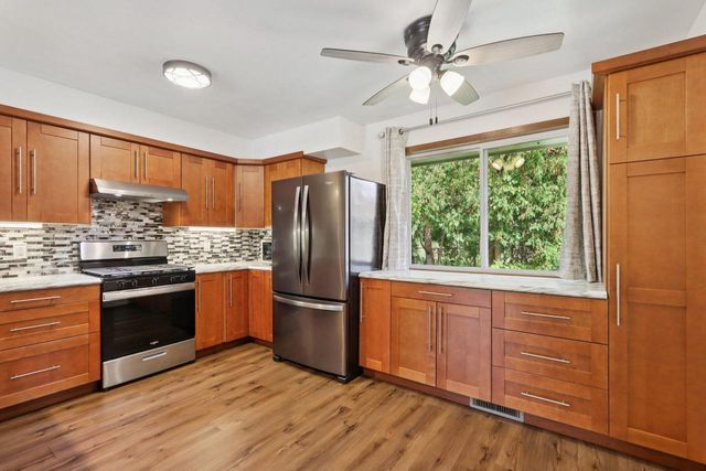 901 Anton ROAD, Hartland, WI 53029