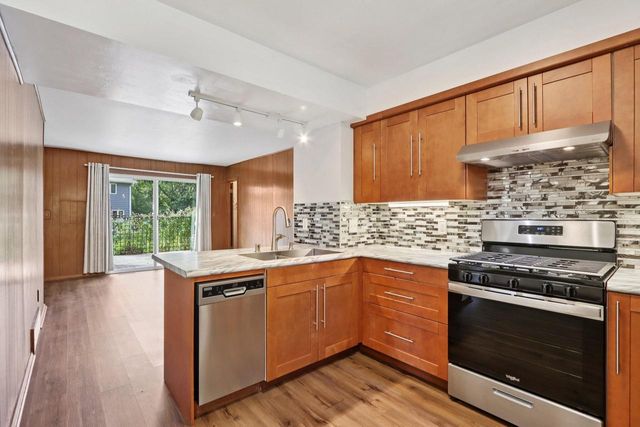 901 Anton ROAD, Hartland, WI 53029