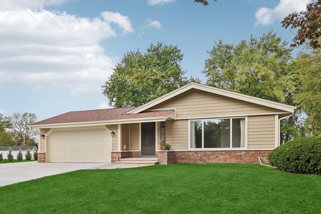 901 Anton ROAD, Hartland, WI 53029