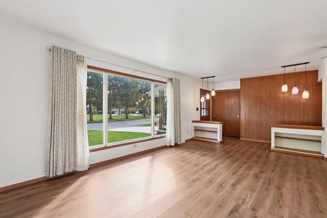 901 Anton ROAD, Hartland, WI 53029