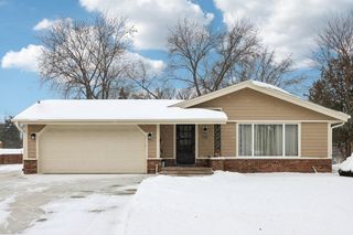 901 Anton ROAD, Hartland, WI 53029