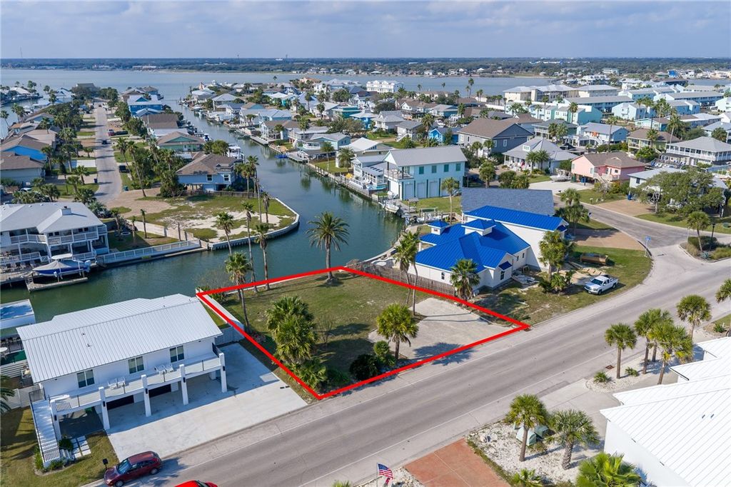 1877 Bay Shore Dr, Rockport, TX 78382 — photo 5