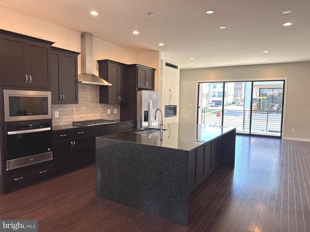 22188 WEBSTER PARK TER, Ashburn, VA 20148