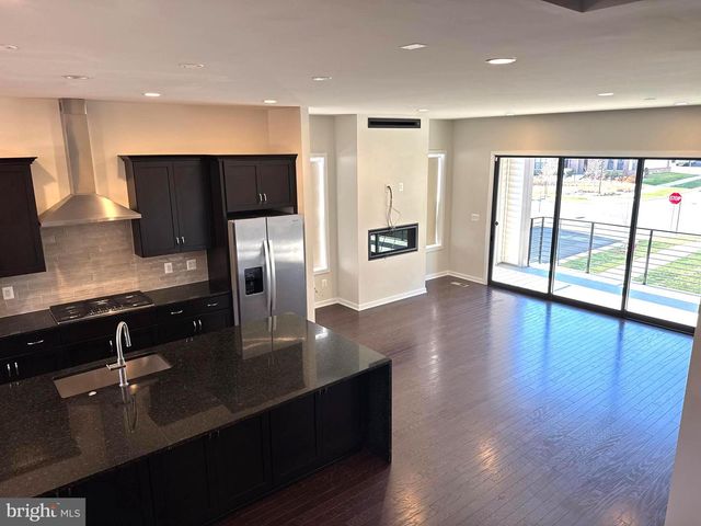 22188 WEBSTER PARK TER, Ashburn, VA 20148