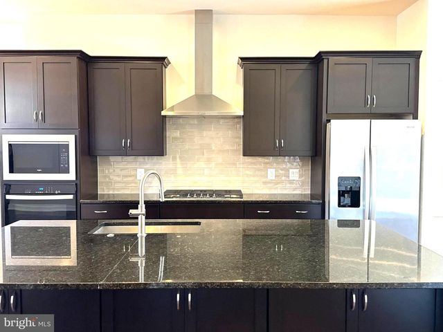 22188 WEBSTER PARK TER, Ashburn, VA 20148