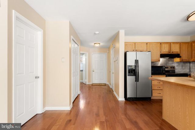 1002 WHARTON CT, Newtown Square, PA 19073