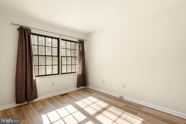 1002 WHARTON CT, Newtown Square, PA 19073