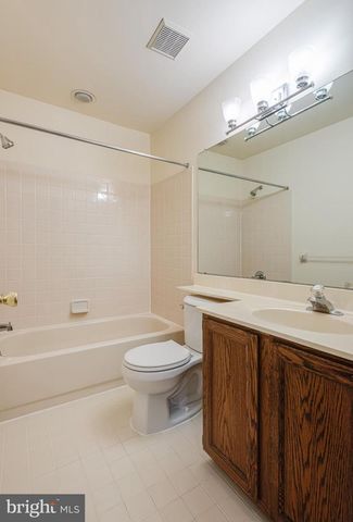 1002 WHARTON CT, Newtown Square, PA 19073