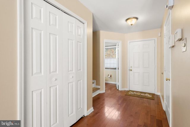 1002 WHARTON CT, Newtown Square, PA 19073