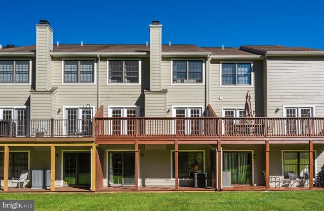 1002 WHARTON CT, Newtown Square, PA 19073