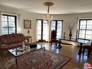 640 S Bronson Avenue 107, Los Angeles, CA 90010