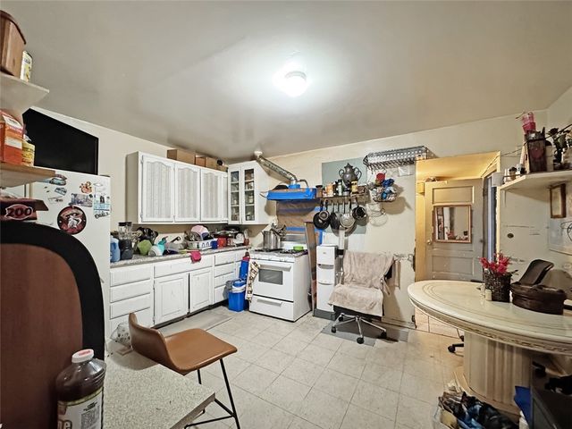 348 W Vernon Avenue, Los Angeles, CA 90037