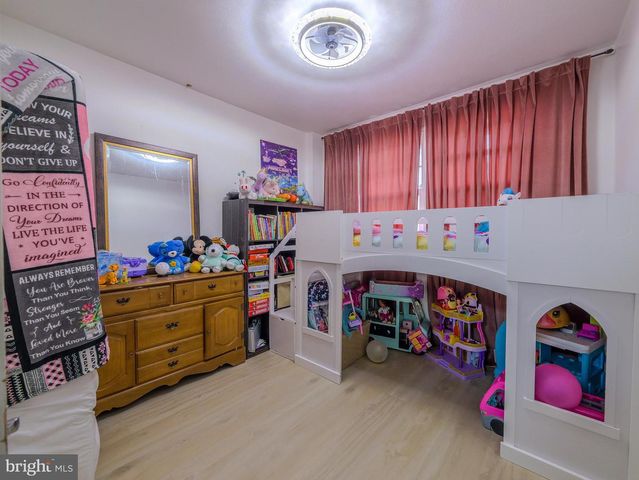 38 PENDLETON CT, New Castle, DE 19720