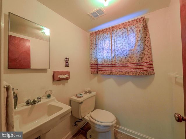 38 PENDLETON CT, New Castle, DE 19720