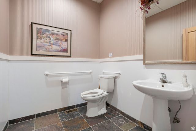 8494 S 700 E, Sandy, UT 84070