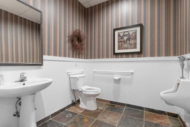 8494 S 700 E, Sandy, UT 84070