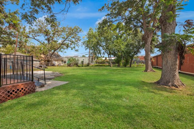 3743 Erie Street, Houston, TX 77017