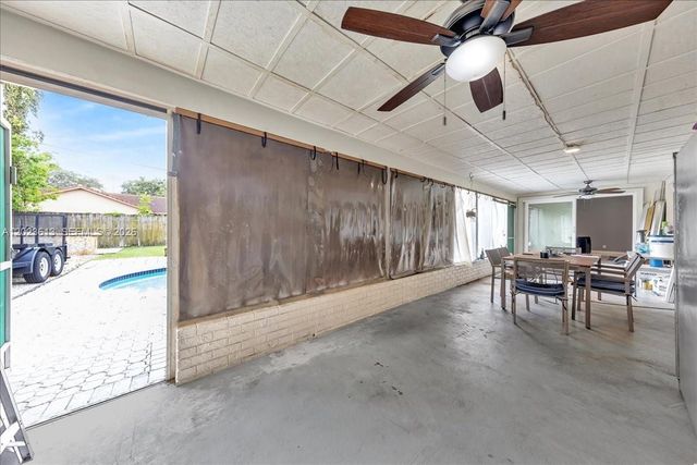 5260 SW 10th Ct, Plantation, FL 33317